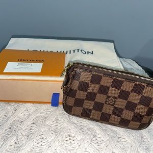 Louis Vuitton Mini pochette accessoires in demier ebene